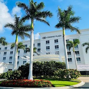 Crowne Plaza Ft Myers Gulf Coast By Ihg